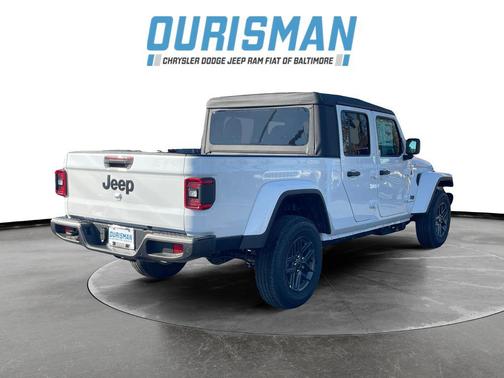 2026 Jeep Gladiator Sport S