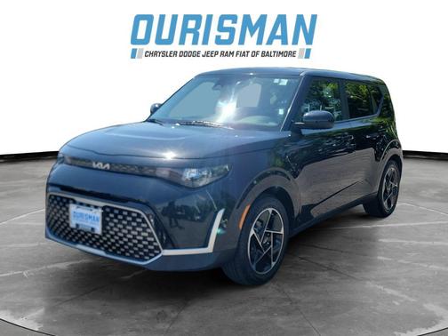 Fusion Black 2023 Kia Soul EX