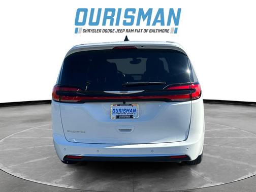 2026 Chrysler Pacifica L