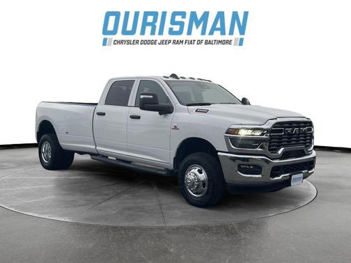 2026 RAM 3500 Tradesman Crew Cab 4x4 8' Box