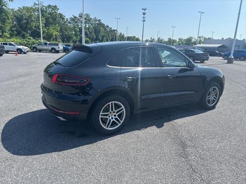 2018 Porsche Macan Base