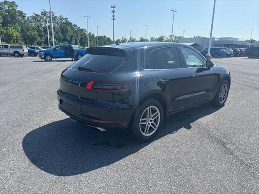 2018 Porsche Macan Base