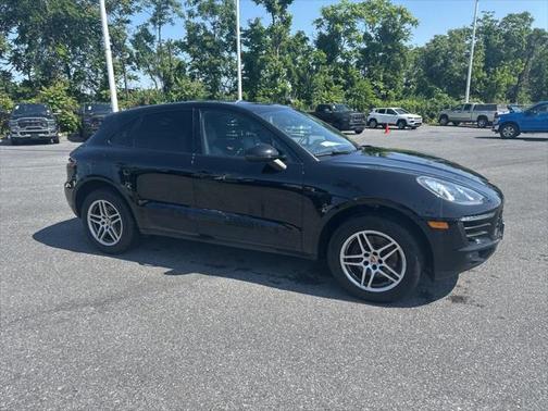 2018 Porsche Macan Base