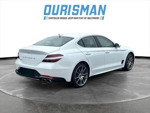 2023 Genesis G70 2.0T RWD
