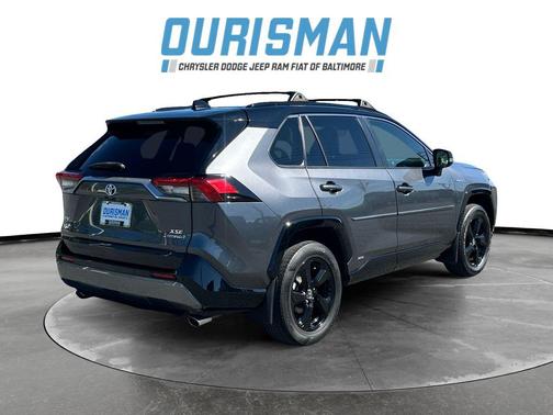 2020 Toyota RAV4 Hybrid SE