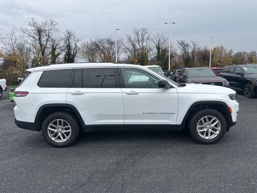 2022 Jeep Grand Cherokee L Laredo