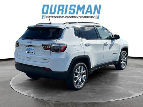 2022 Jeep Compass Latitude Lux