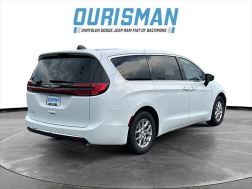 2025 Chrysler Pacifica L