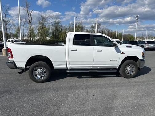 2022 RAM 2500 Big Horn Crew Cab 4x4 6'4' Box