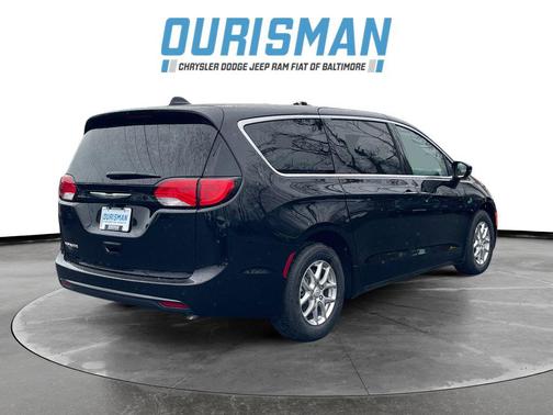 2026 Chrysler Voyager LX