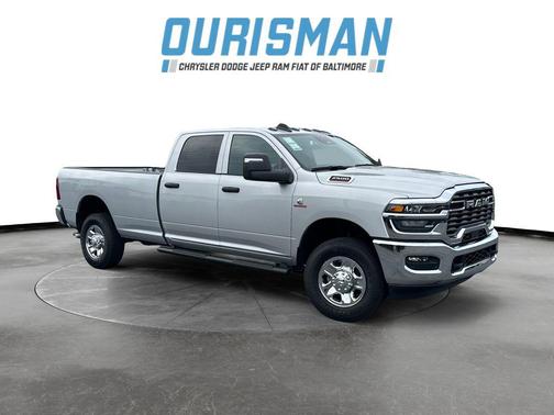 2025 RAM 2500 Tradesman Crew Cab 4x4 8' Box