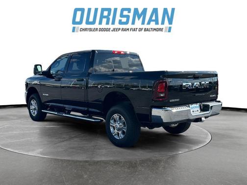 2025 RAM 2500 Big Horn Crew Cab 4x4 6'4' Box