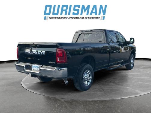 2026 RAM 3500 Tradesman Crew Cab 4x4 8' Box