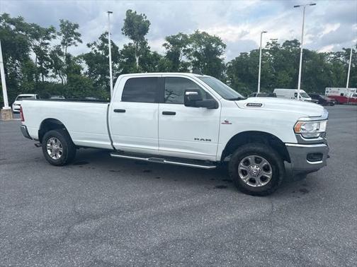 2024 RAM 3500 Big Horn Crew Cab 4x4 8' Box