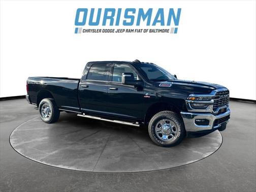 2025 RAM 2500 Tradesman Crew Cab 4x4 8' Box
