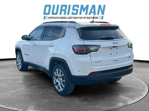 2022 Jeep Compass Latitude Lux