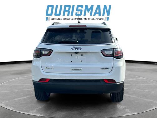 2022 Jeep Compass Latitude Lux