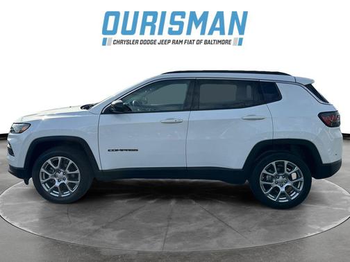 2022 Jeep Compass Latitude Lux