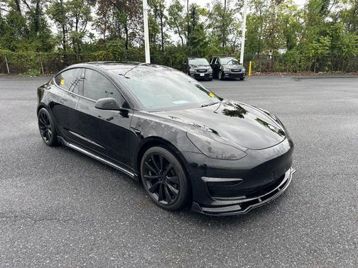 2019 Tesla Model 3 Mid Range