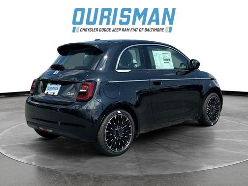 2025 FIAT 500e Giorgio Armani FWD