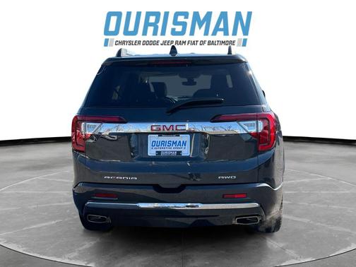 2022 GMC Acadia Denali