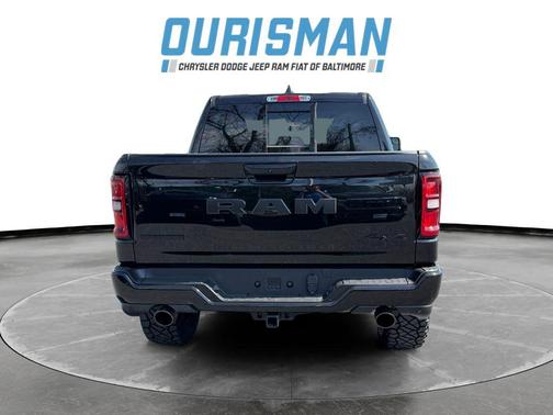 Diamond Black Crystal Pearlcoat 2026 RAM 1500 Big Horn/Lone Star