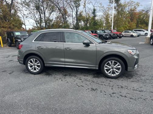 2024 Audi Q3 Premium 45 TFSI S line quattro Tiptronic