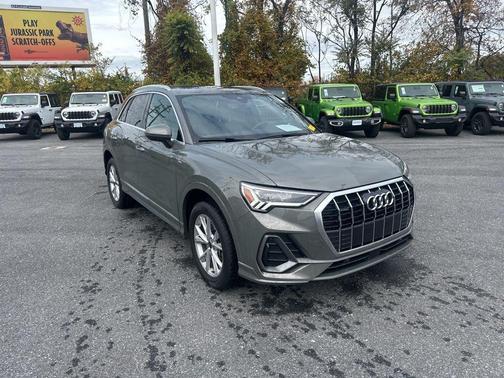 2024 Audi Q3 Premium 45 TFSI S line quattro Tiptronic