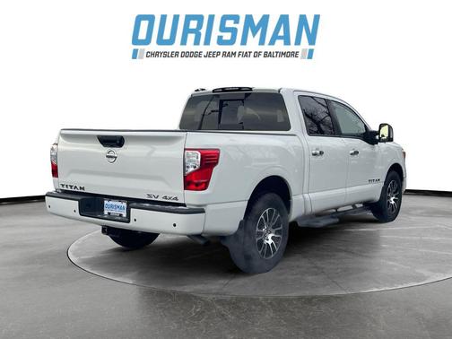 2021 Nissan Titan SV