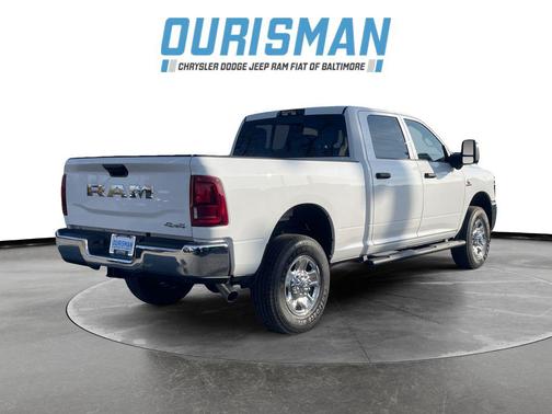 2026 RAM 2500 Tradesman Crew Cab 4x4 6'4' Box
