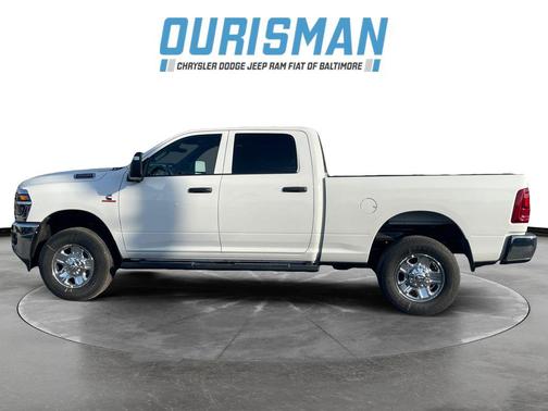 2026 RAM 2500 Tradesman Crew Cab 4x4 6'4' Box