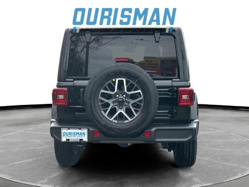 2026 Jeep Wrangler 4-Door Sahara 4x4