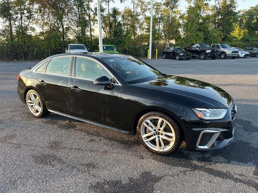 2023 Audi A4 45 S line Premium Plus