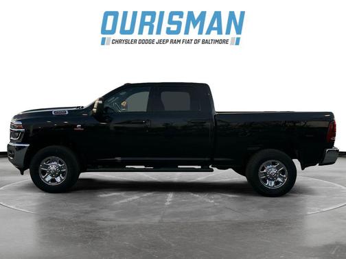 2026 RAM 2500 Tradesman Crew Cab 4x4 6'4' Box
