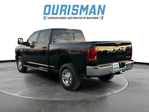 2026 RAM 2500 Tradesman Crew Cab 4x4 6'4' Box