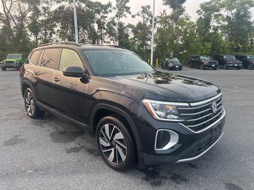2024 Volkswagen Atlas 2.0T SE w/Technology 4MOTION