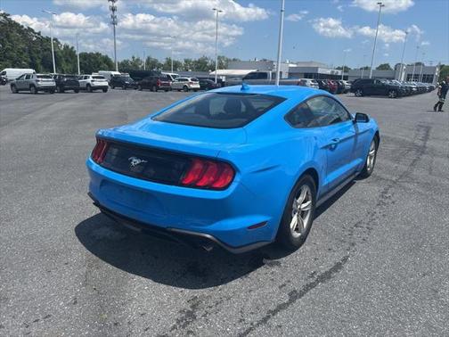 2022 Ford Mustang EcoBoost