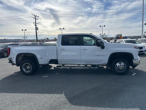 2024 Chevrolet Silverado 3500 LT