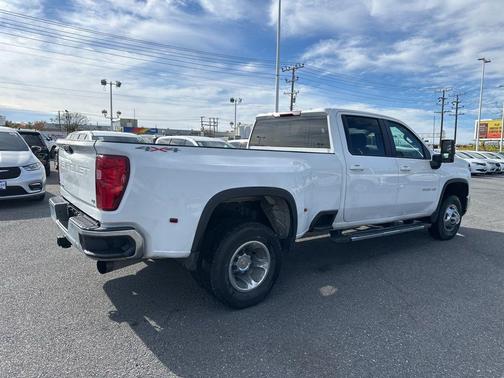 2024 Chevrolet Silverado 3500 LT