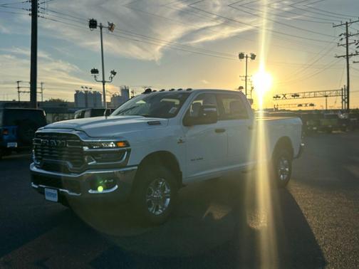 2025 RAM 2500 Big Horn Crew Cab 4x4 6'4' Box