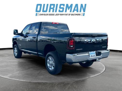 2025 RAM 2500 Big Horn Crew Cab 4x4 6'4' Box