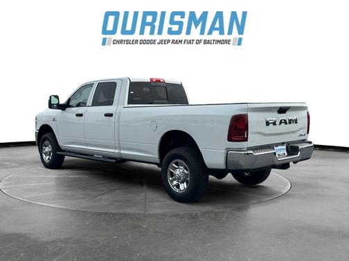 2025 RAM 2500 Tradesman Crew Cab 4x4 8' Box