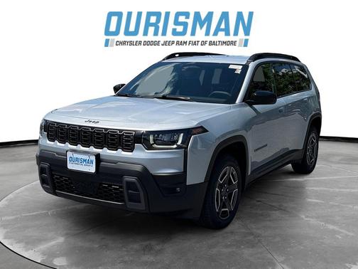Silver Zynith Clearcoat 2026 Jeep Cherokee Laredo