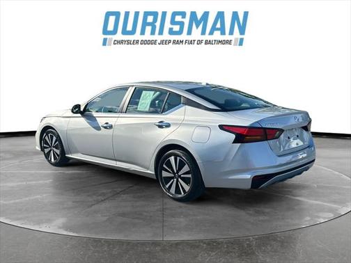 2022 Nissan Altima 2.5 SV