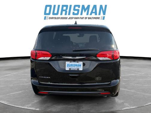 2026 Chrysler Voyager LX