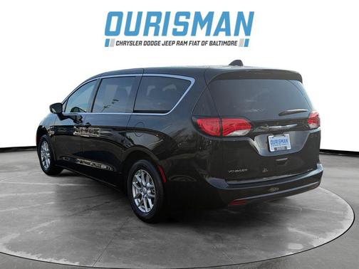 2026 Chrysler Voyager LX