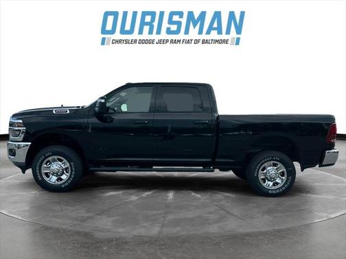 2025 RAM 2500 Tradesman Crew Cab 4x4 6'4' Box