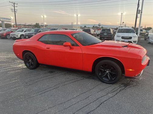 2019 Dodge Challenger SXT