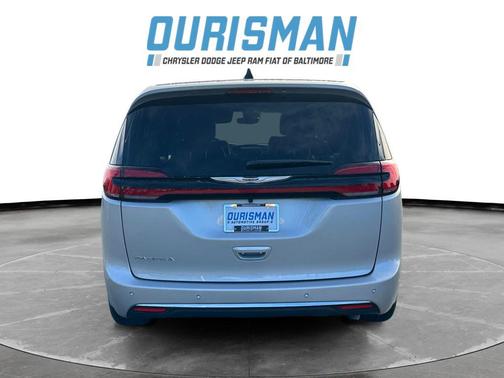 2026 Chrysler Pacifica L