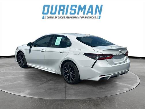 2022 Toyota Camry SE